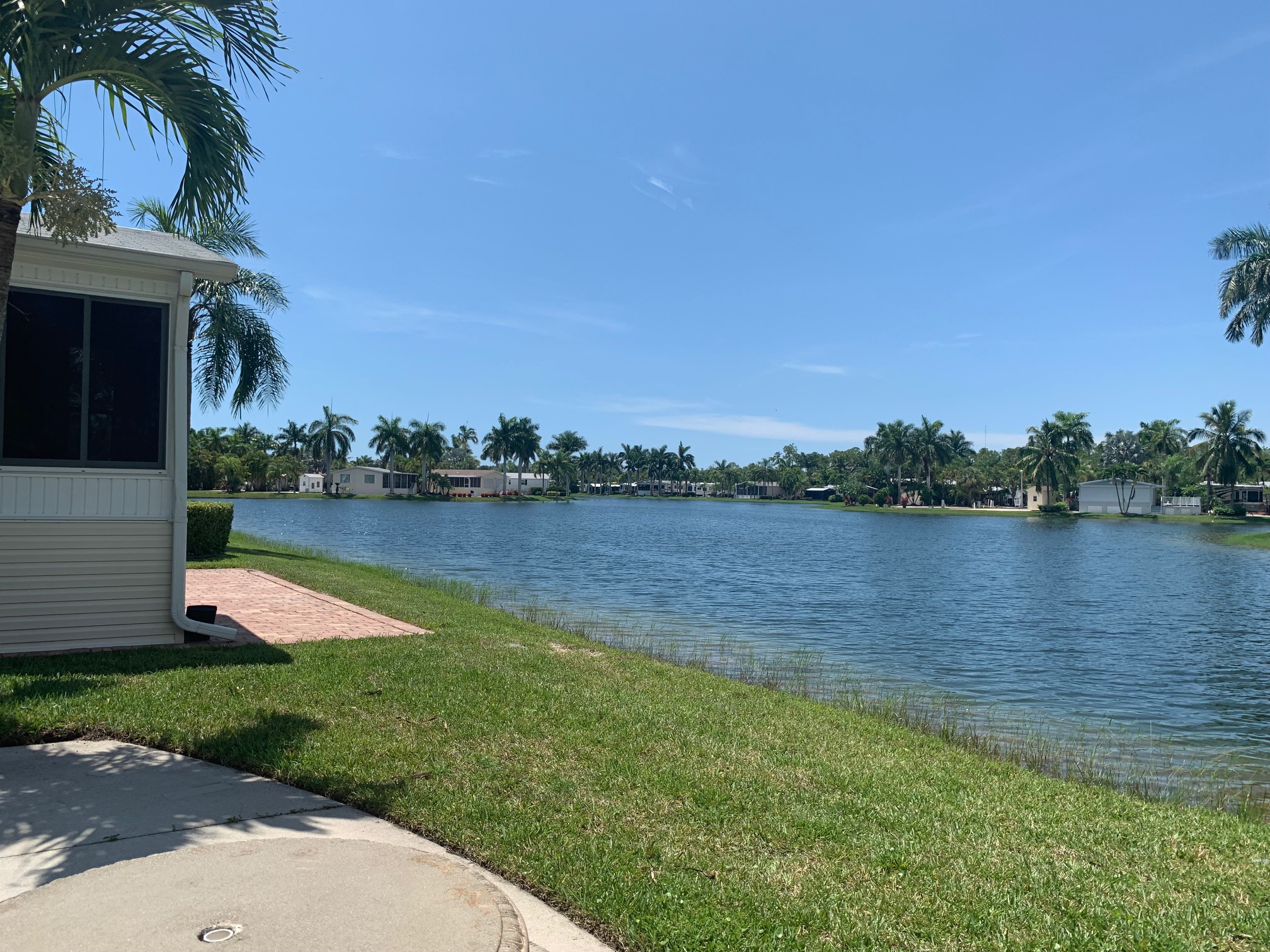 1370 Silver Lakes Blvd., Naples, FL 169,900Pending Silver Lakes RV